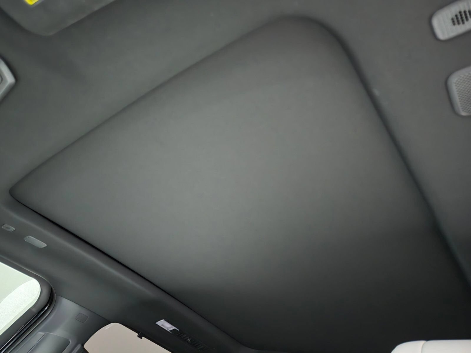 Used 2025 Toyota Sequoia Capstone AWD/4WD image 12