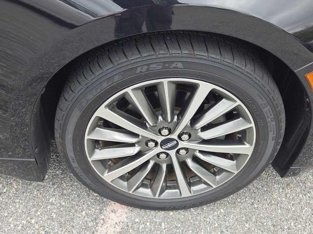 Used 2019 Lincoln MKZ Reserve image 13