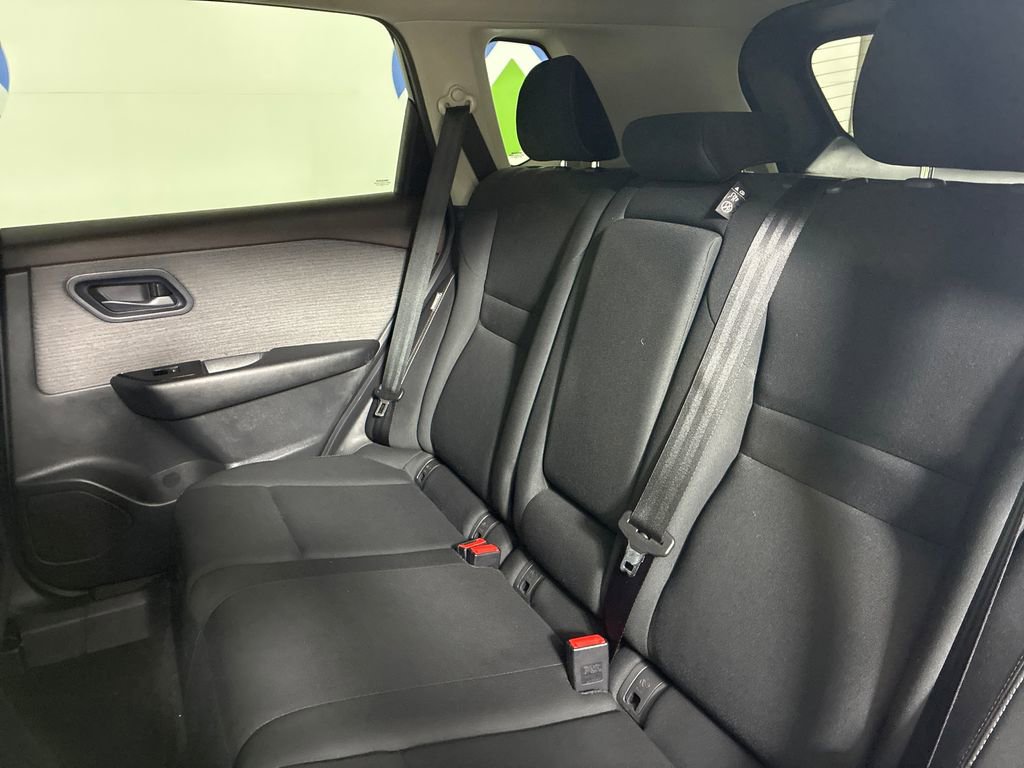 Used 2023 Nissan Rogue S AWD/4WD image 24
