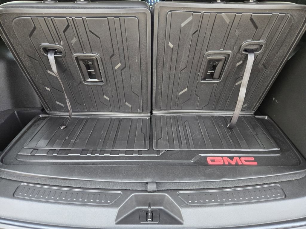 Used 2023 GMC Acadia AT4 w/ Technology Package image 31