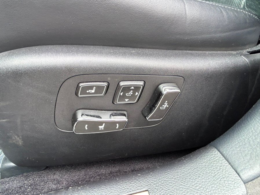 Used 2015 Lexus LS 460 AWD w/ Comfort Package image 11