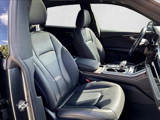 Used 2020 Audi Q8 Prestige image 9