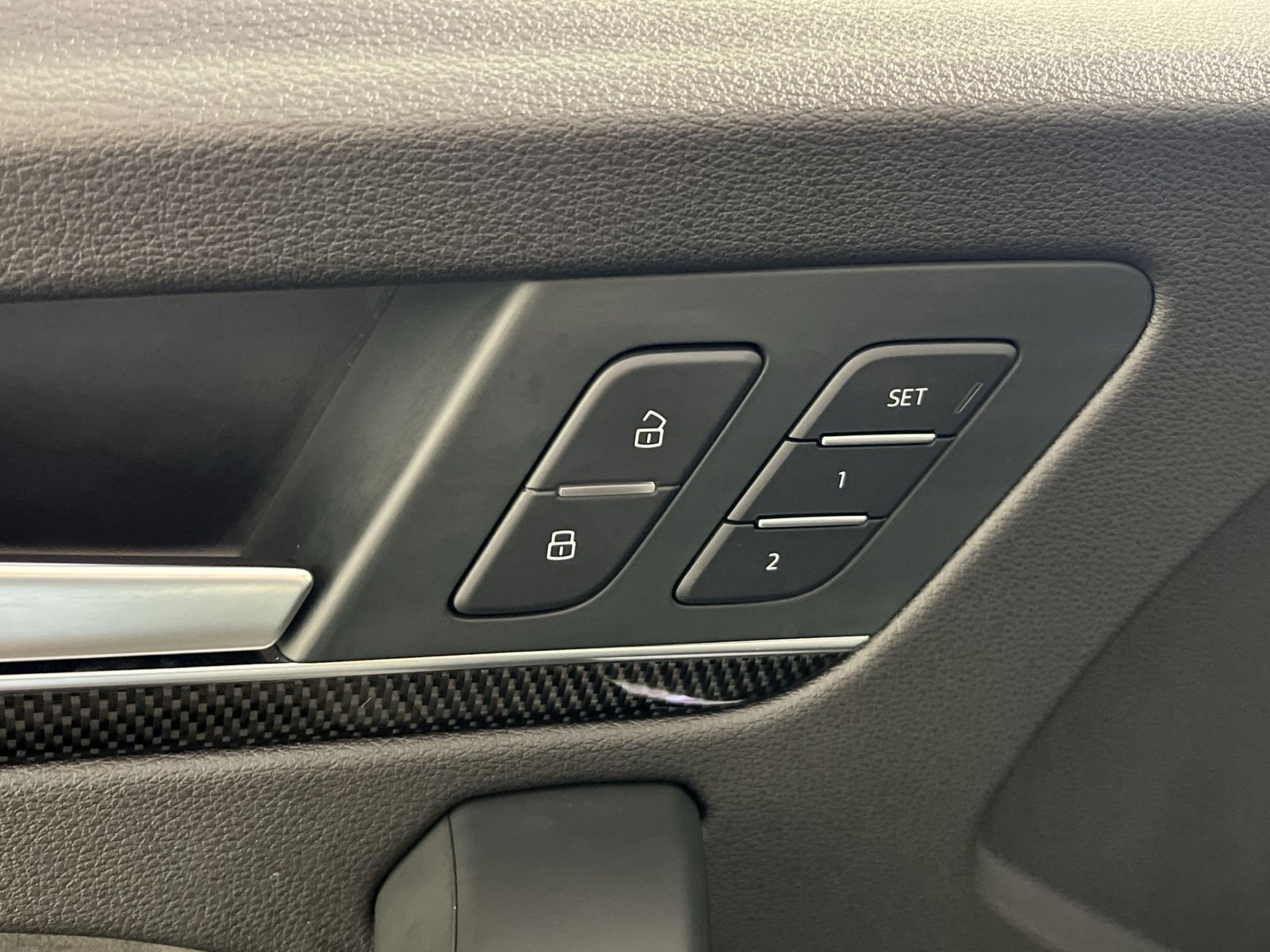 Used 2018 Audi SQ5 Prestige AWD/4WD image 32