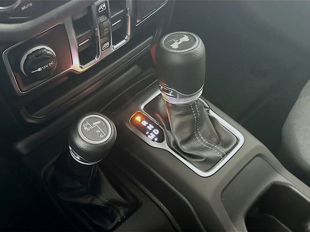 New 2025 Jeep Wrangler Unlimited Sahara AWD/4WD image 12