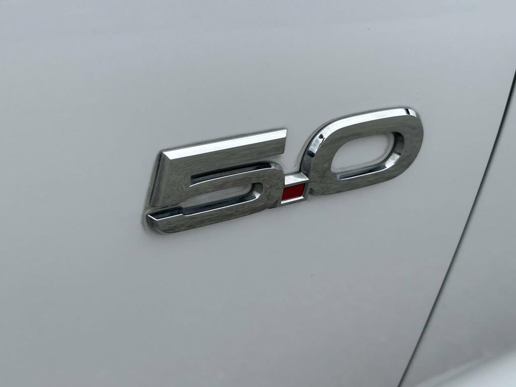 Used 2015 Ford Mustang GT RWD image 12