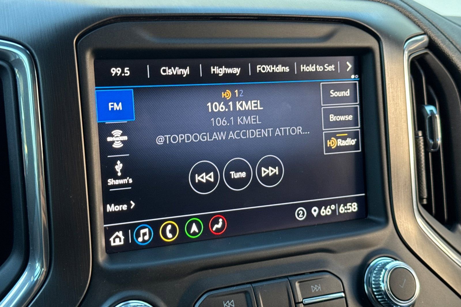 Used 2020 GMC Sierra 1500 AT4 w/ AT4 Premium Package image 17