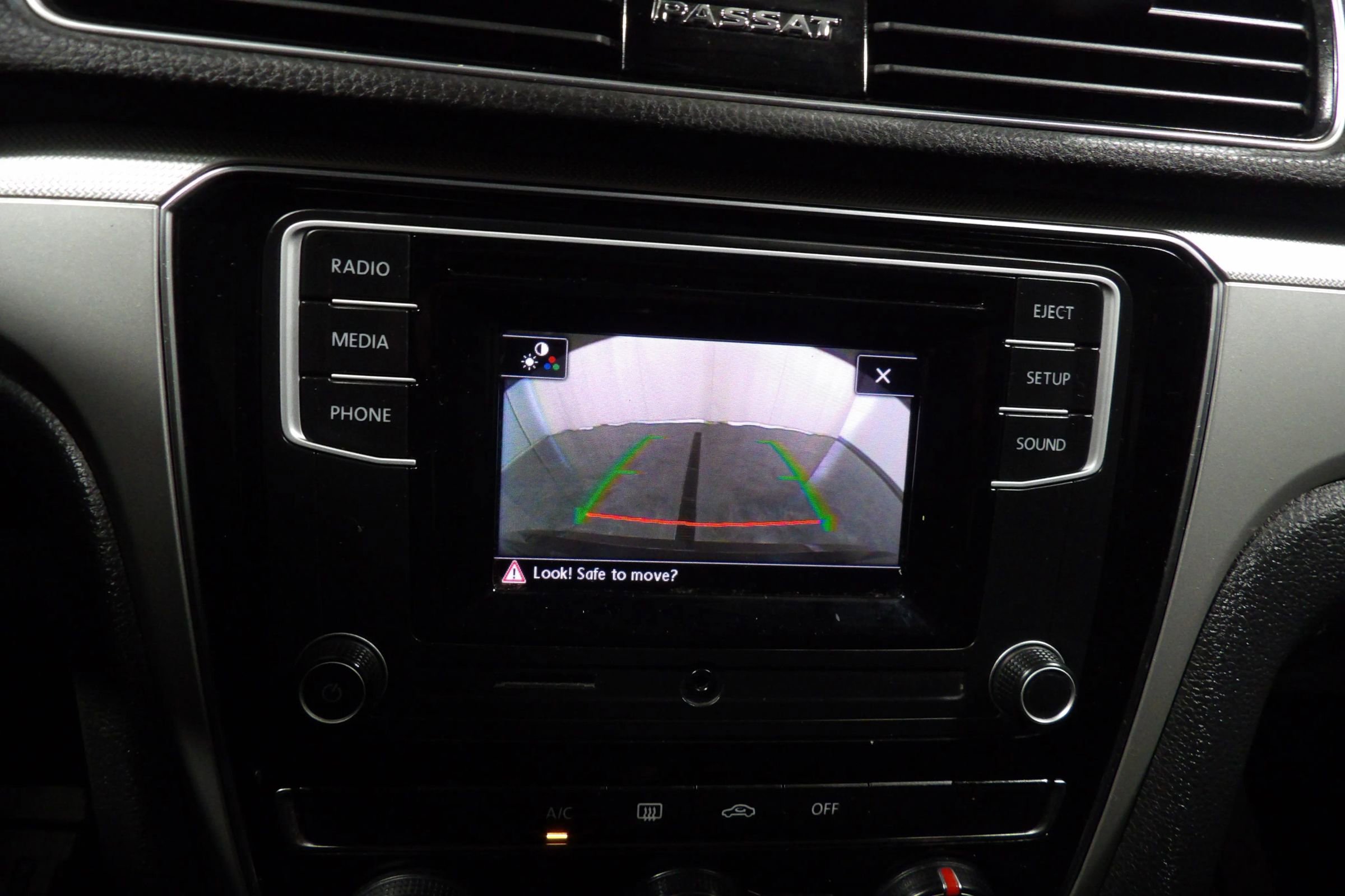 Used 2018 Volkswagen Passat 2.0T S image 14