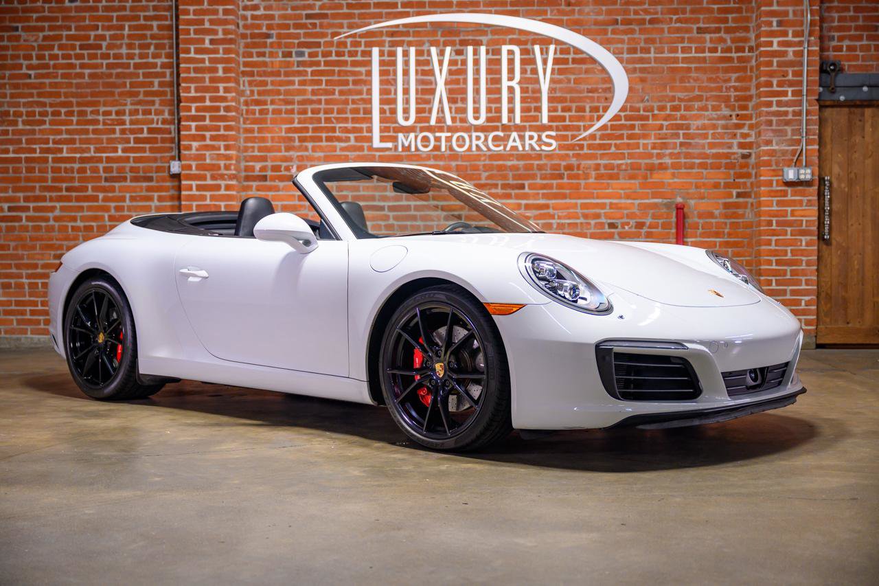 Used 2017 Porsche 911 Carrera S RWD image 2