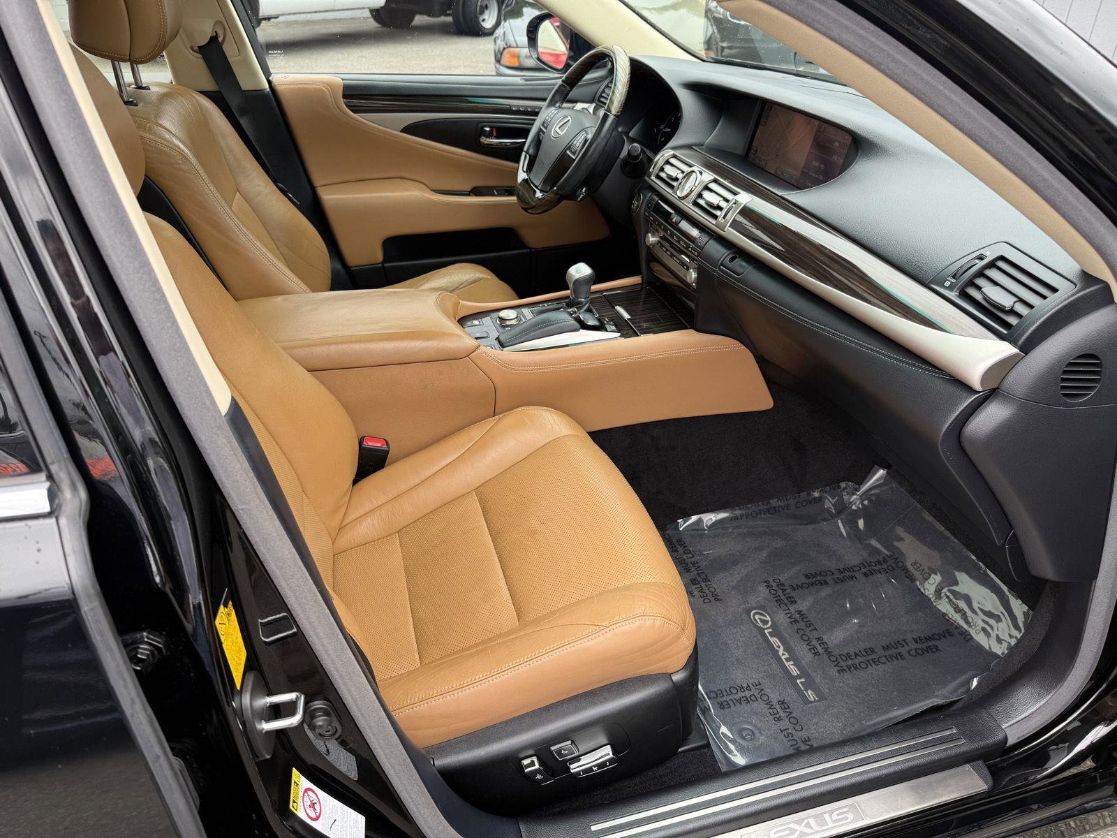 Used 2013 Lexus LS 460 image 19