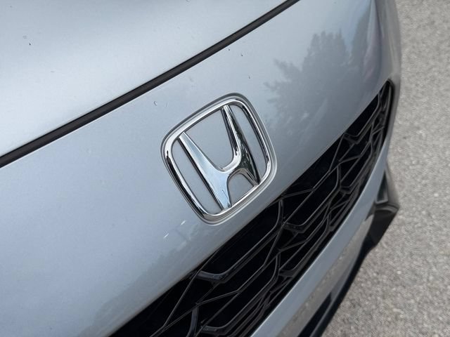 Used 2024 Honda HR-V EX-L image 11