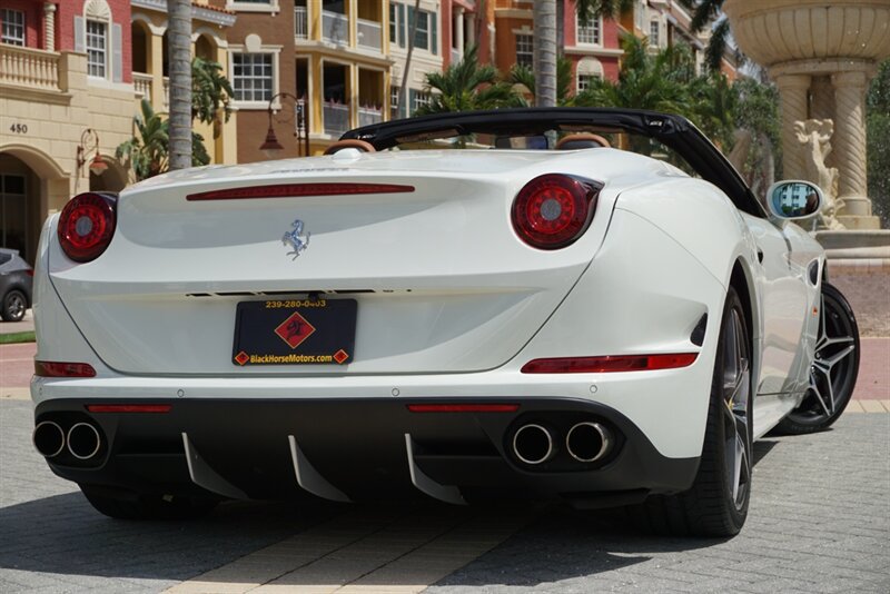 Used 2017 Ferrari California T RWD image 49