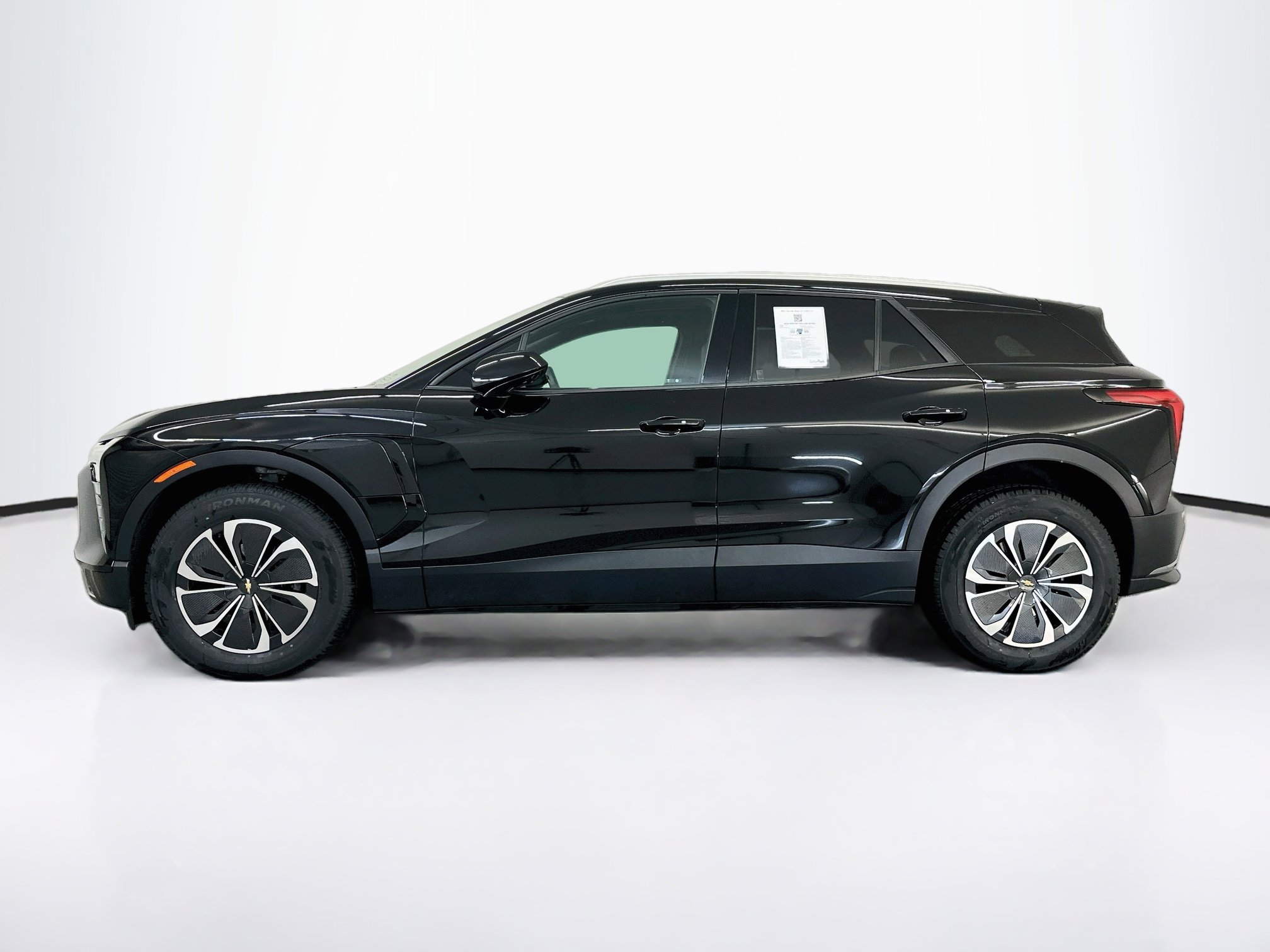 Used 2024 Chevrolet Blazer EV LT AWD/4WD image 4