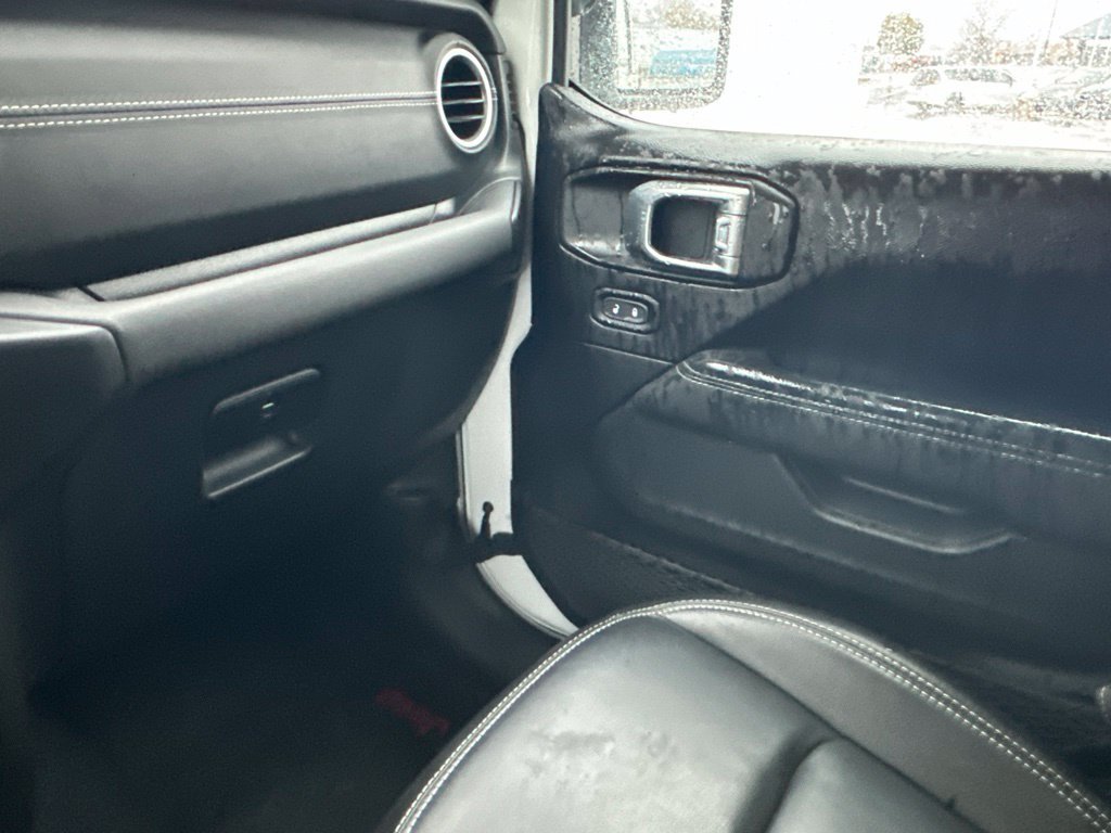 Used 2023 Jeep Gladiator Overland w/ Popular Equipment Package AWD/4WD image 51
