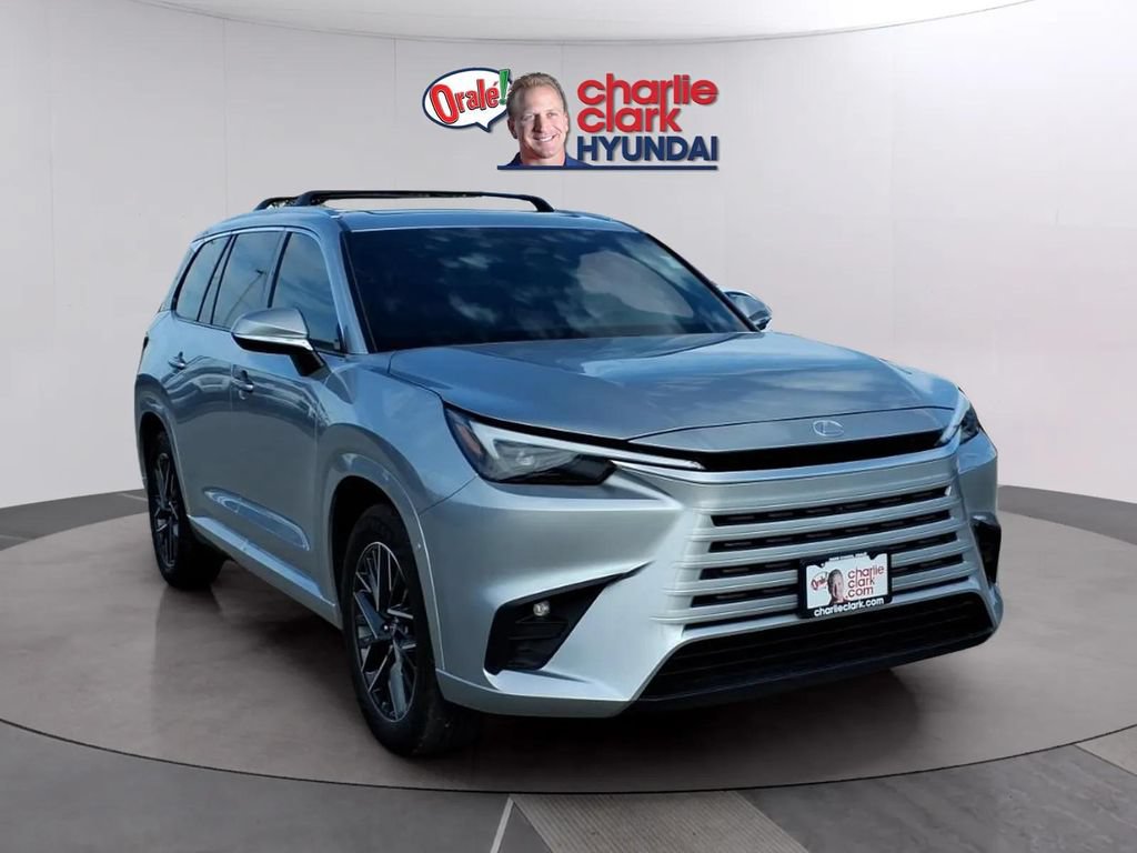 Used 2025 Lexus TX 350 FWD w/ Technology Package image 8