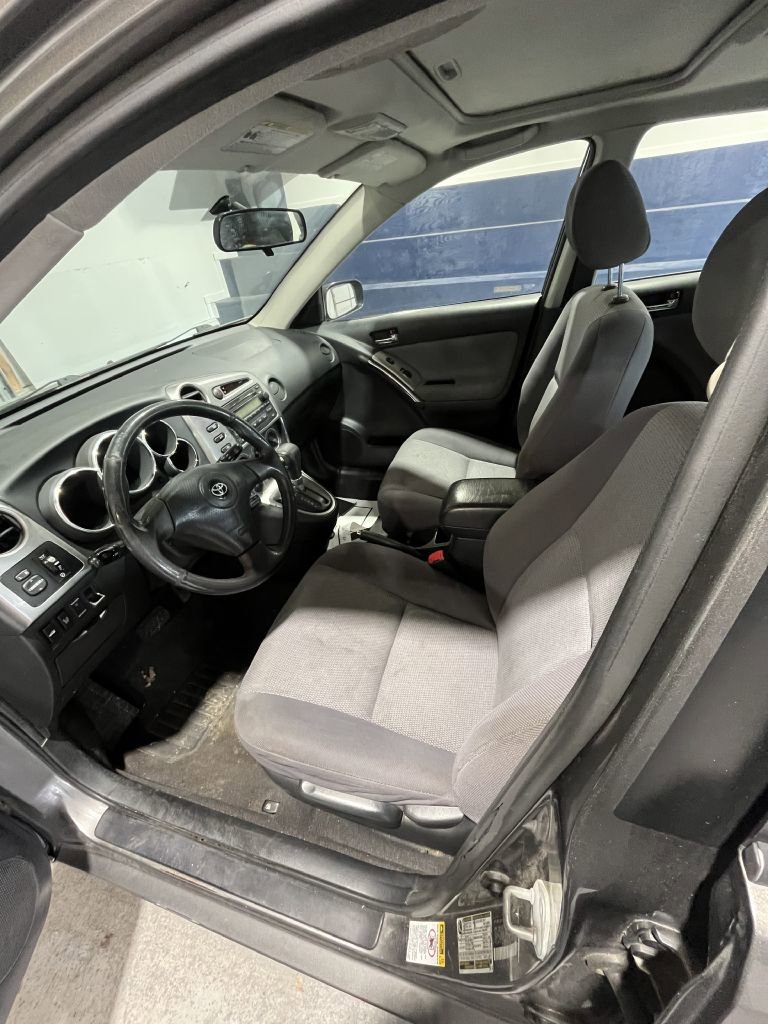 Used 2005 Toyota Matrix XR image 6