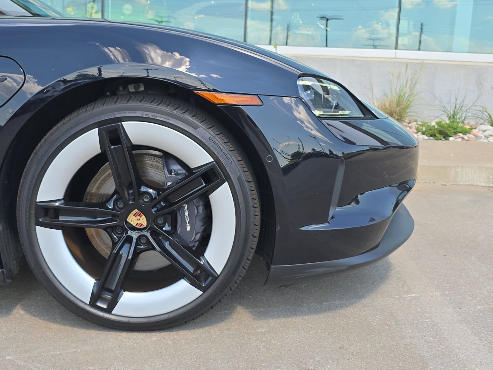 Certified 2025 Porsche Taycan RWD image 11