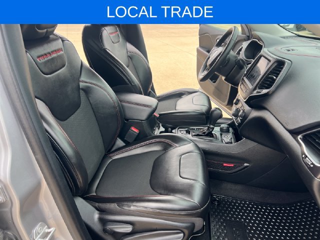 Used 2021 Jeep Cherokee Trailhawk AWD/4WD image 14