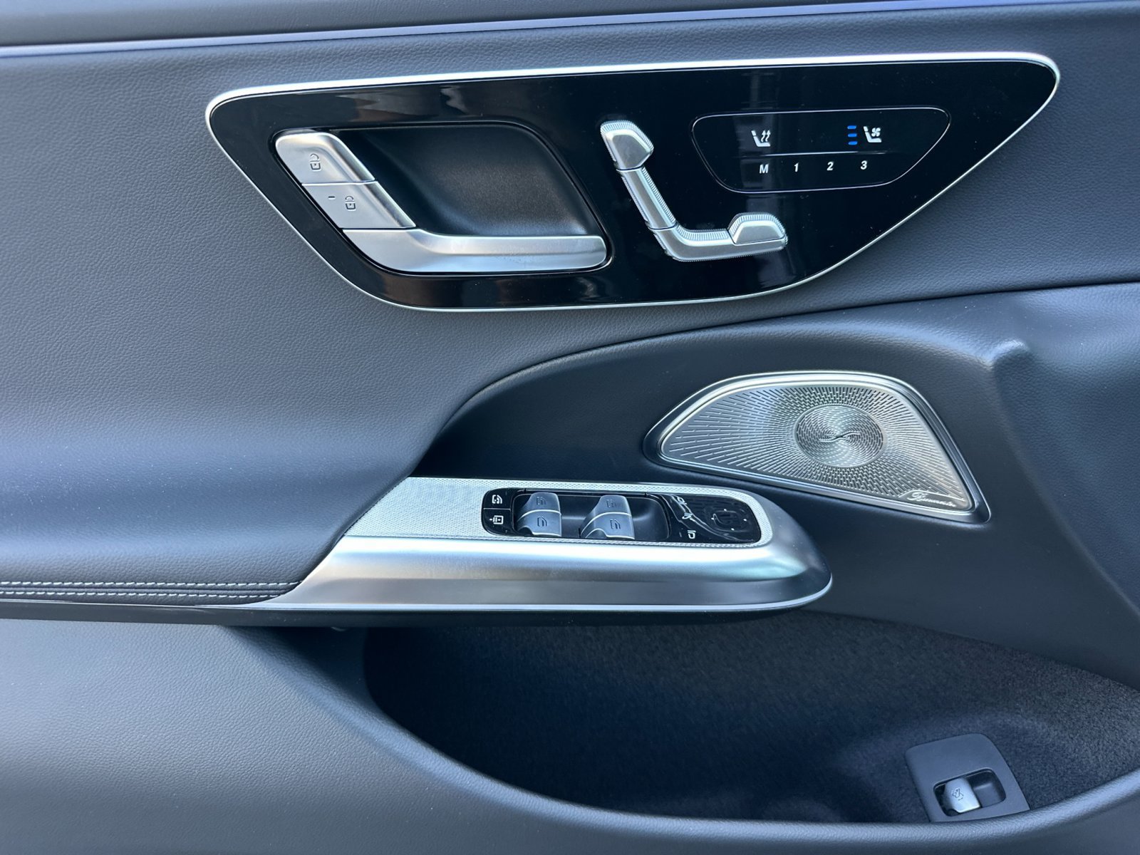 New 2027 Mercedes-Benz E 450 4MATIC Sedan image 11