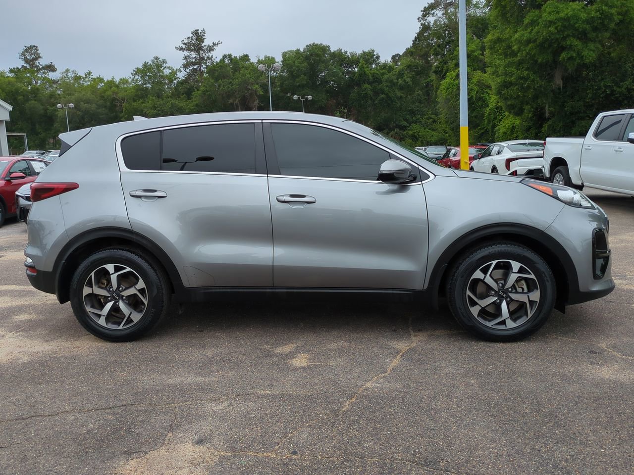 Certified 2020 Kia Sportage LX w/ LX Popular Package FWD image 4