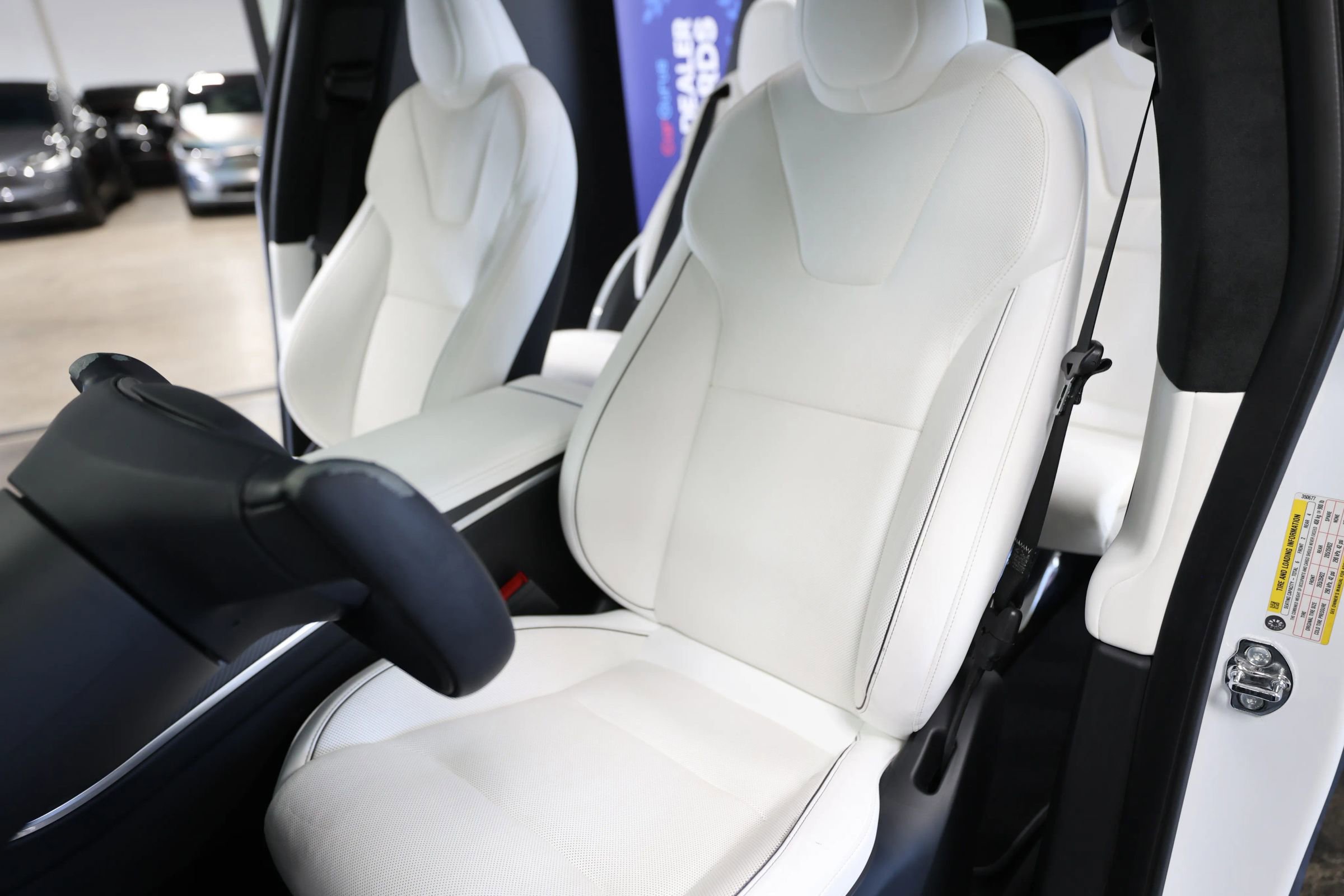 Used 2022 Tesla Model X Plaid image 28