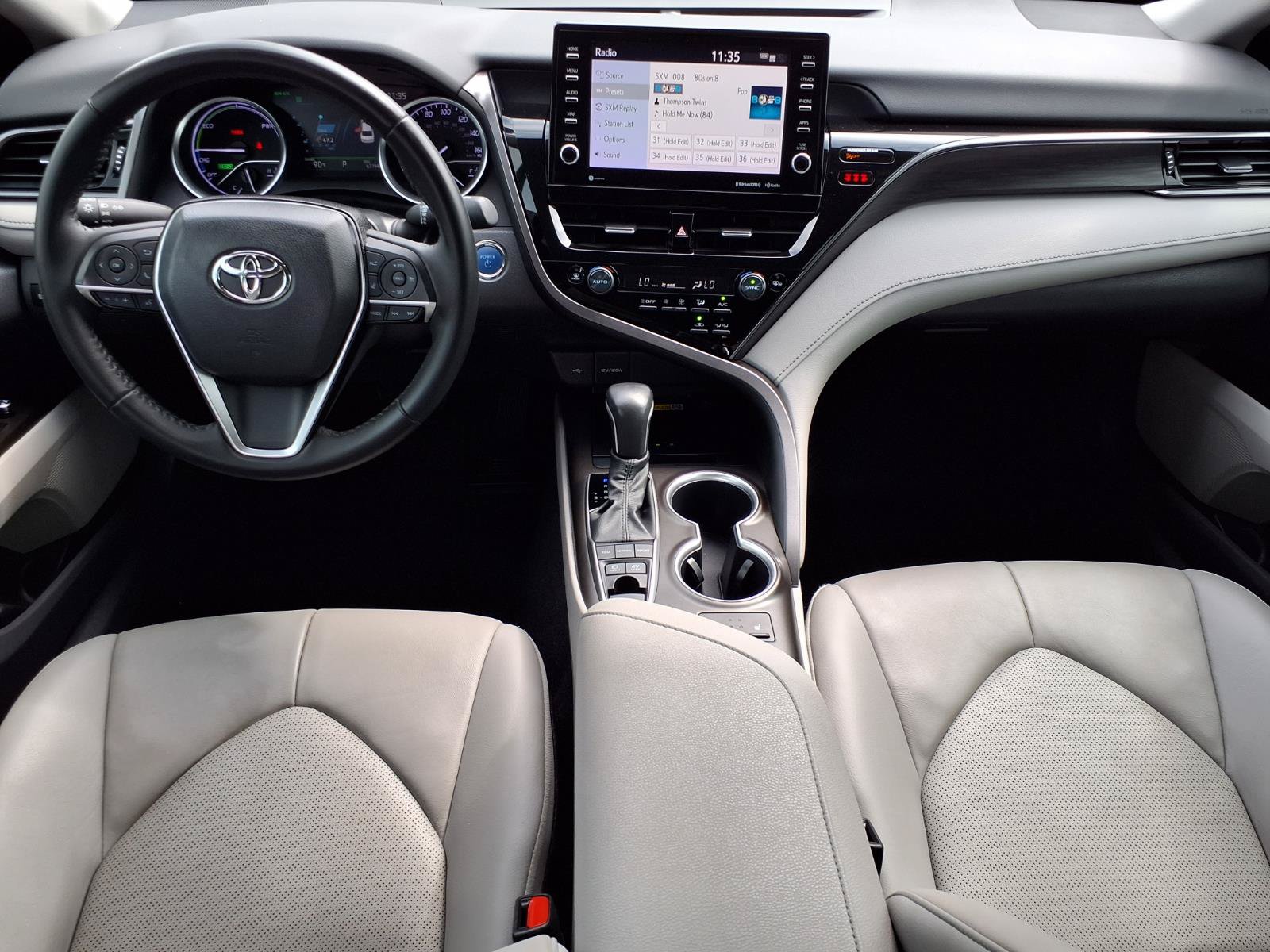 Used 2023 Toyota Camry XLE FWD image 5