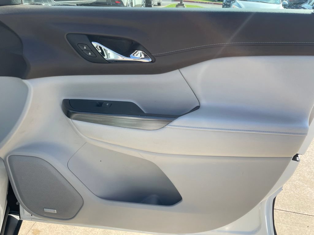 Used 2019 GMC Acadia SLT FWD image 30