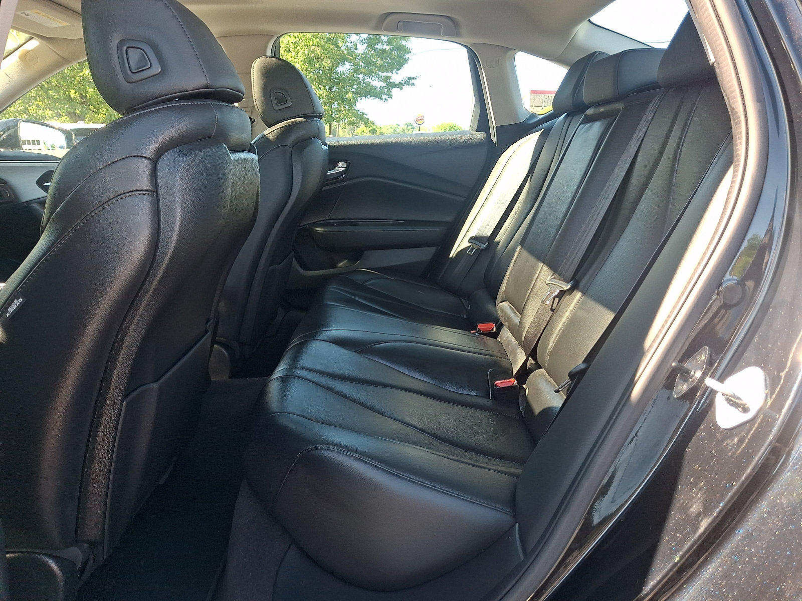 Used 2023 Acura TLX FWD image 10