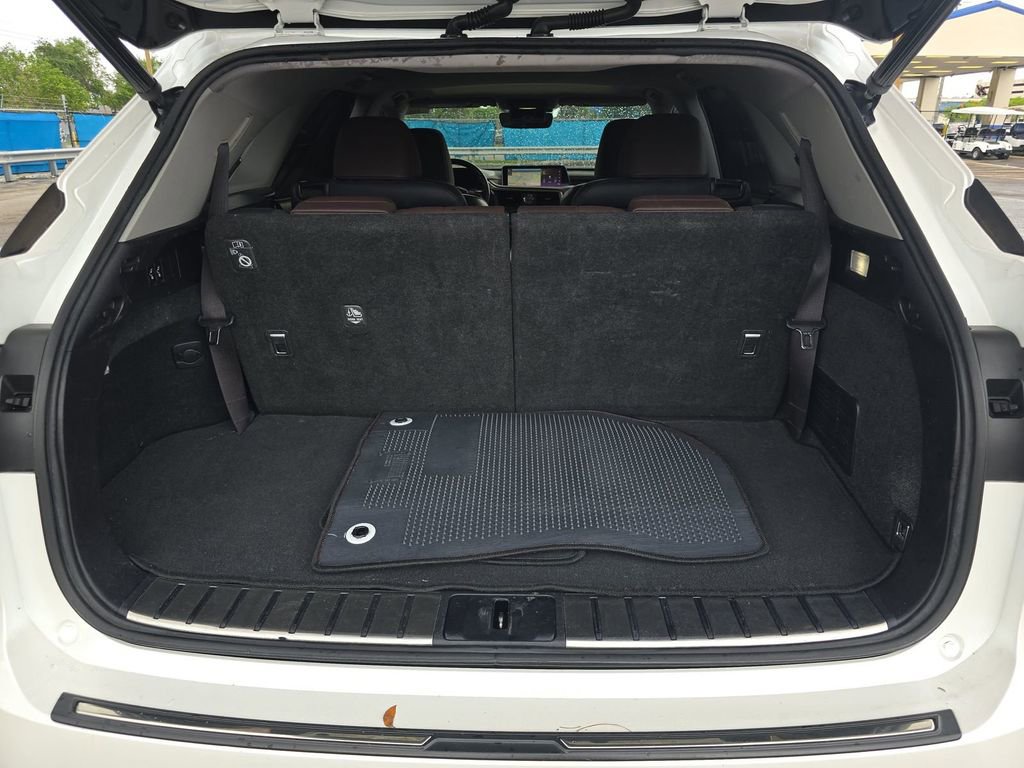 Used 2019 Lexus RX 350L Luxury w/ Accessory Package FWD image 18