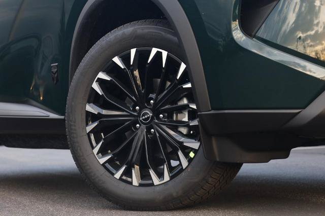 New 2026 Nissan Rogue Dark Armor AWD/4WD image 3