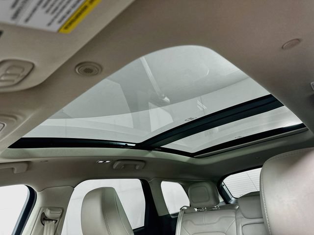 Used 2023 Lincoln Corsair AWD w/ Equipment Group 101A image 27