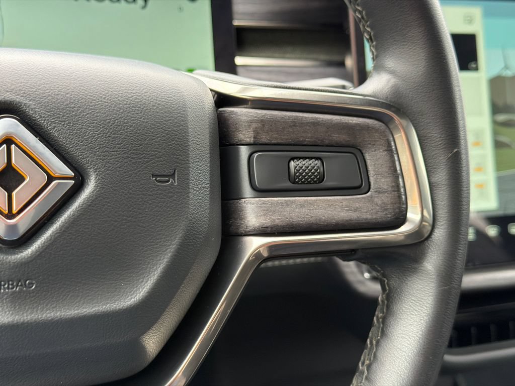 Used 2025 Rivian R1T Adventure AWD/4WD image 21