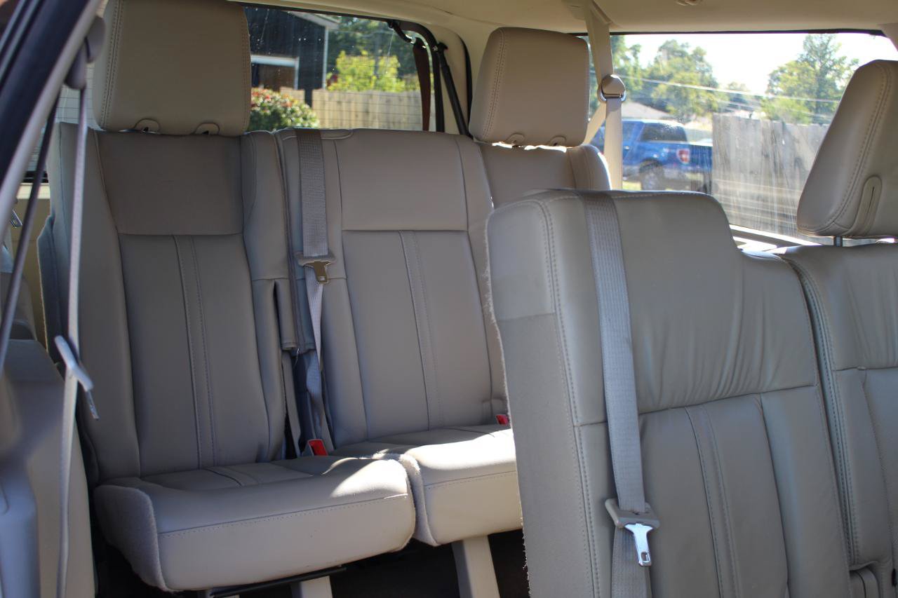 Used 2016 Lincoln Navigator L Select AWD/4WD image 40