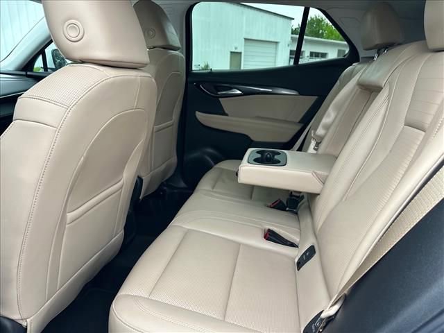 Certified 2025 Buick Envision Preferred AWD/4WD image 17