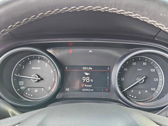 Certified 2022 Buick Encore GX Select w/ Sport Touring Package image 10