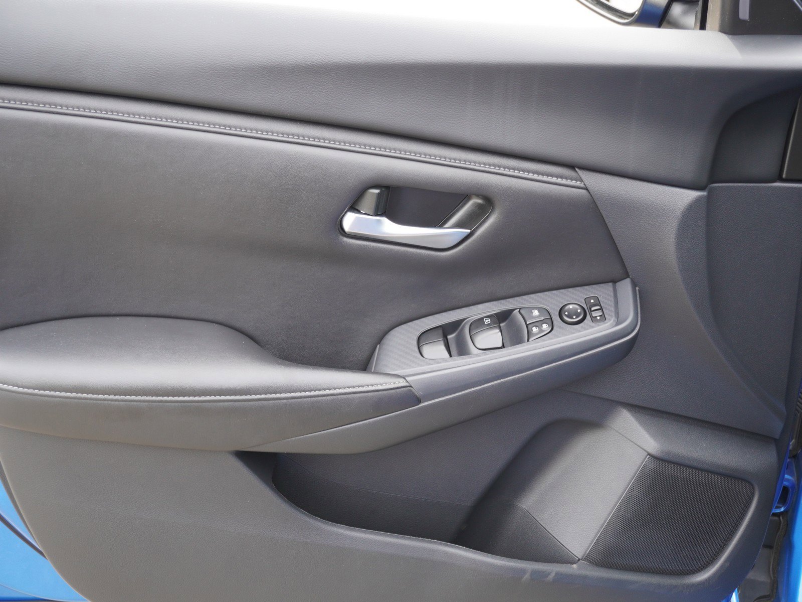 Used 2024 Nissan Sentra SV w/ Trunk Package image 17