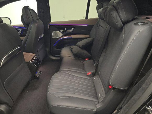 Used 2024 Mercedes-Benz EQS 450+ SUV image 12