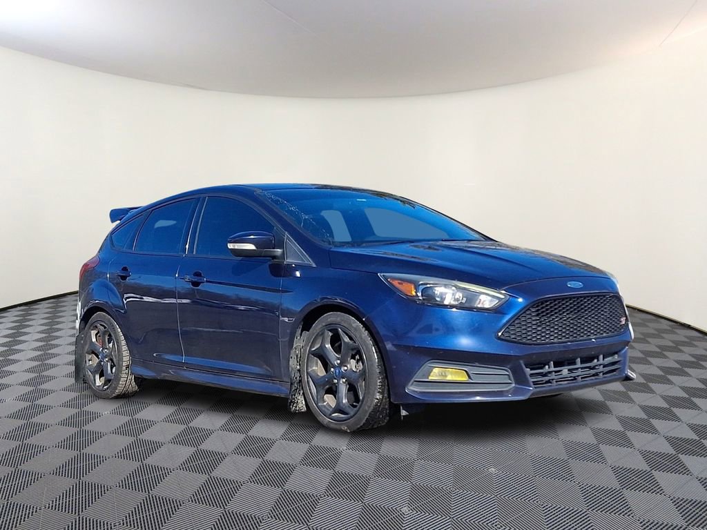Used 2016 Ford Focus ST w/ Equipment Group 402A image 1