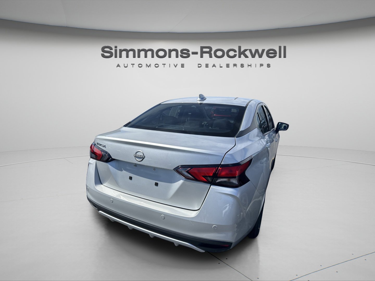 Used 2025 Nissan Versa SV FWD image 7