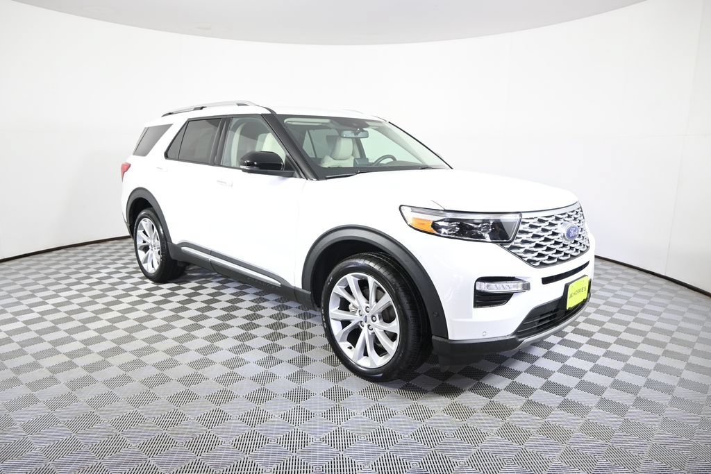 Used 2022 Ford Explorer Platinum w/ Equipment Group 601A AWD/4WD image 9