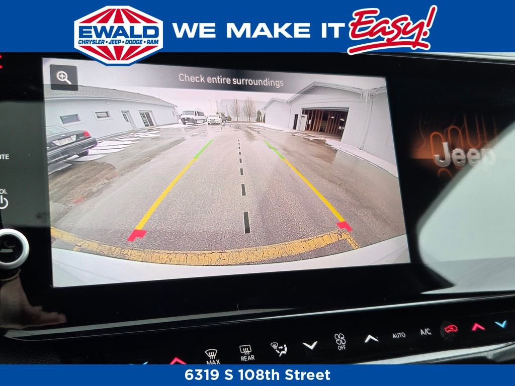 New 2026 Jeep Grand Cherokee Altitude image 2