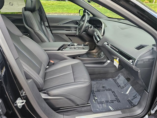 New 2025 Cadillac Lyriq Sport image 11