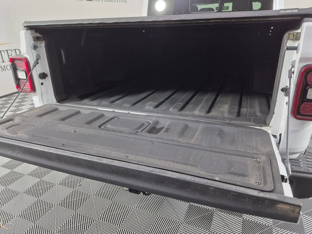 Used 2023 Jeep Gladiator Rubicon w/ LED Lighting Group AWD/4WD image 29