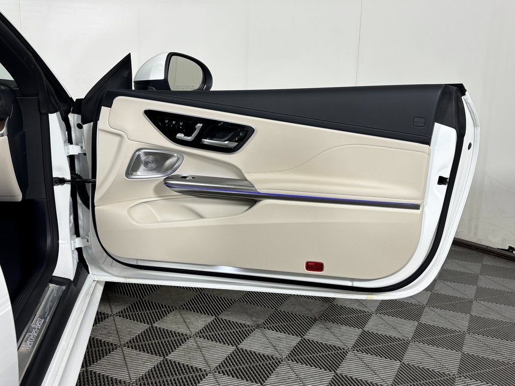Certified 2026 Mercedes-Benz CLE 300 4MATIC Cabriolet image 31