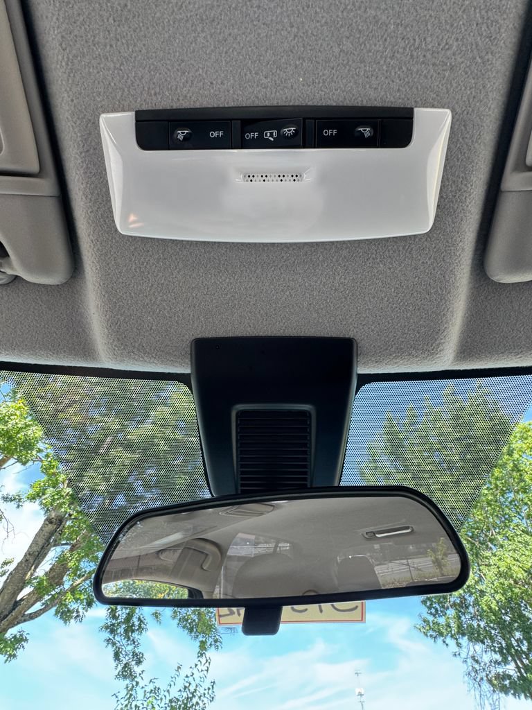 Used 2023 Nissan Kicks SV FWD image 22