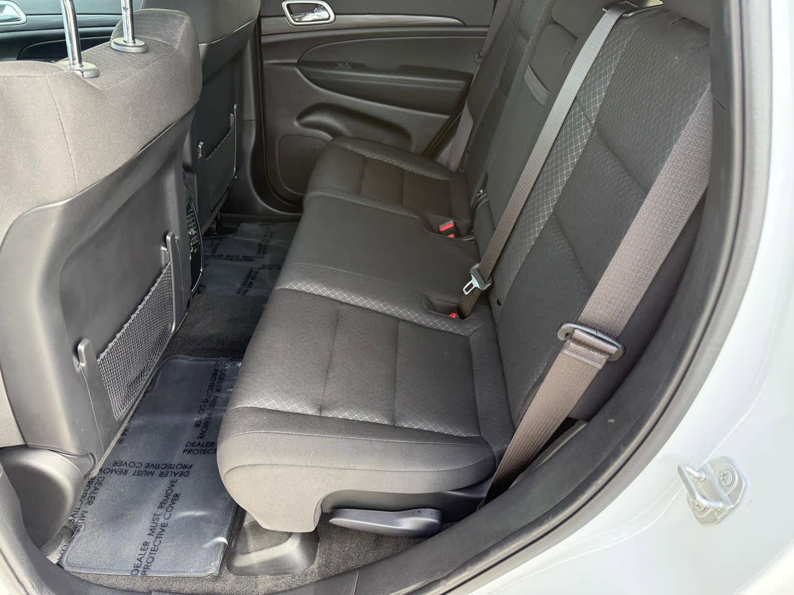 Used 2021 Jeep Grand Cherokee Laredo image 11