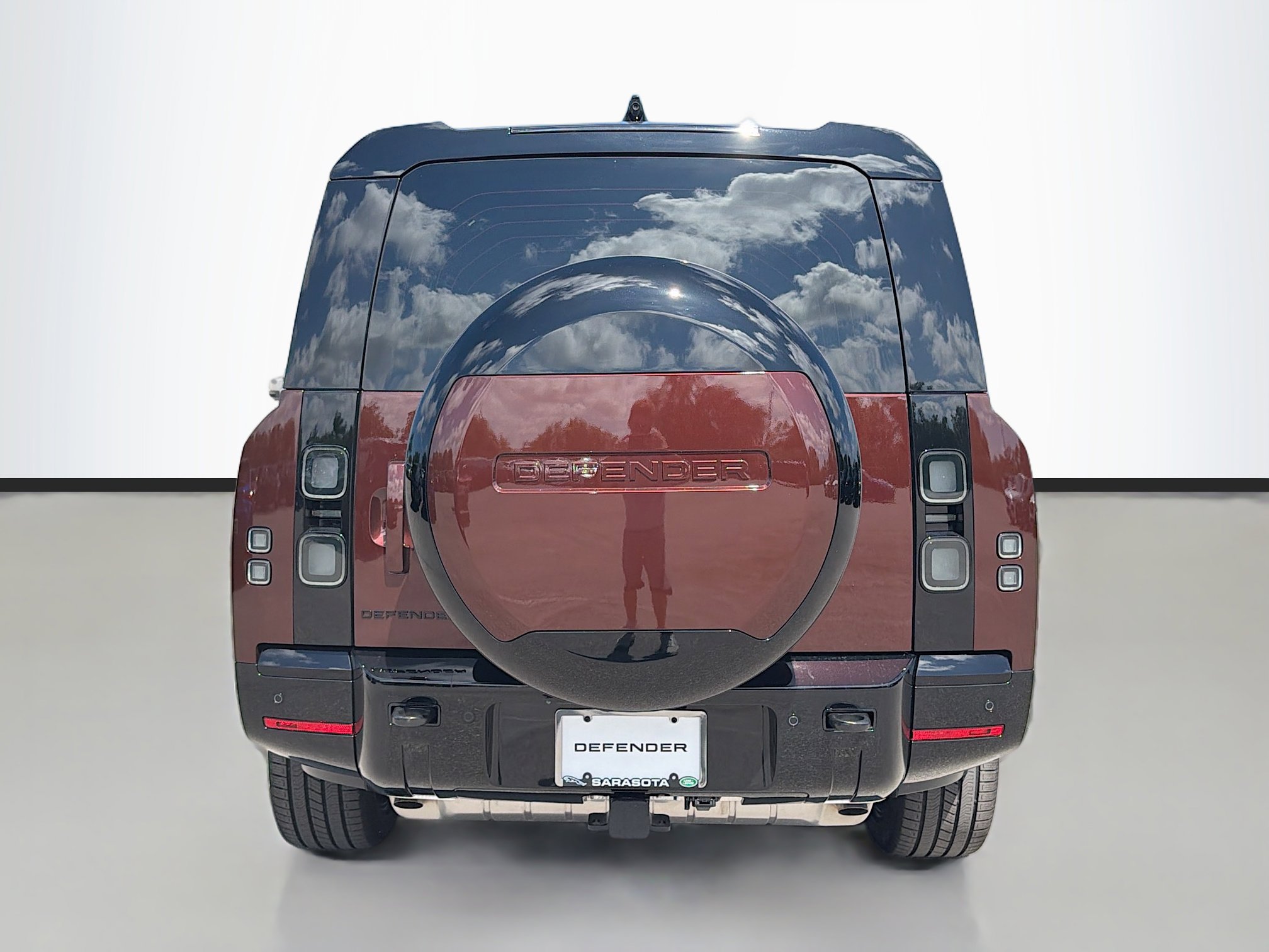 New 2026 Land Rover Defender 130 X-Dynamic SE AWD/4WD image 4