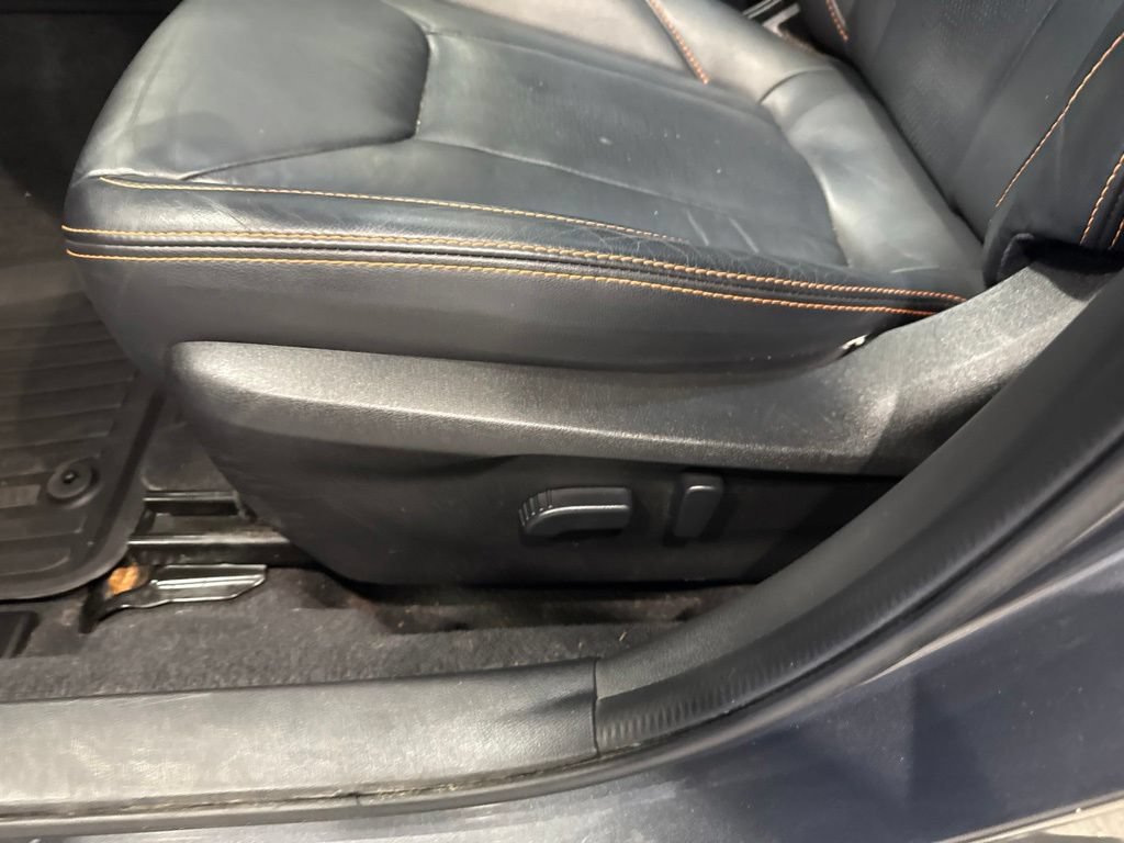 Used 2020 Subaru Crosstrek 2.0i Limited w/ Moonroof Package w/Navigation AWD/4WD image 23
