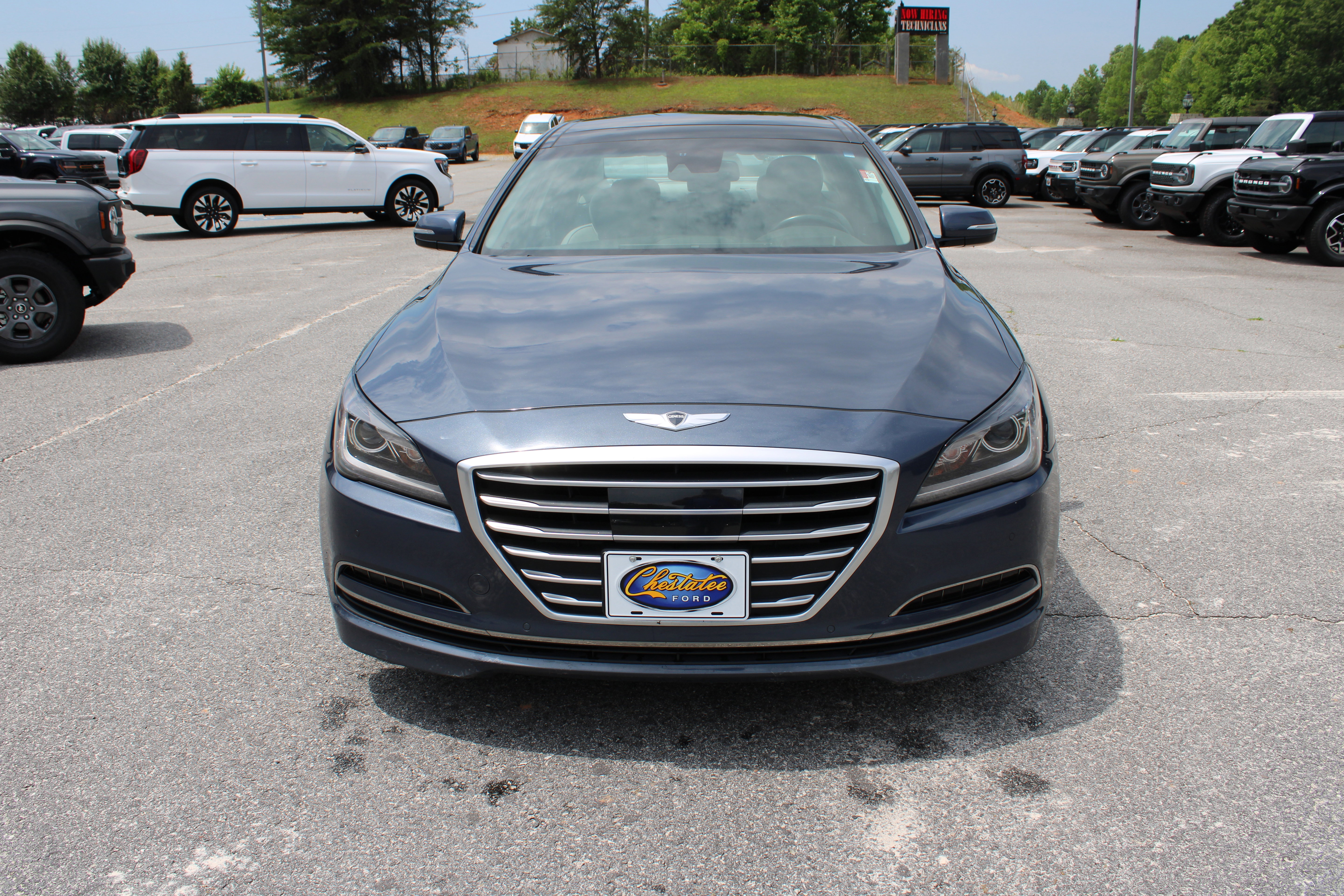Used 2015 Hyundai Genesis 3.8 w/ Option Group 04 RWD image 3