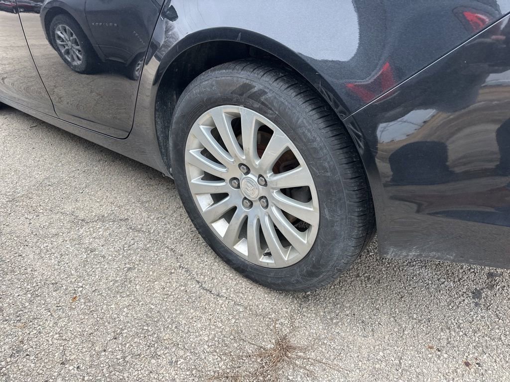 Used 2013 Buick Regal Premium image 12