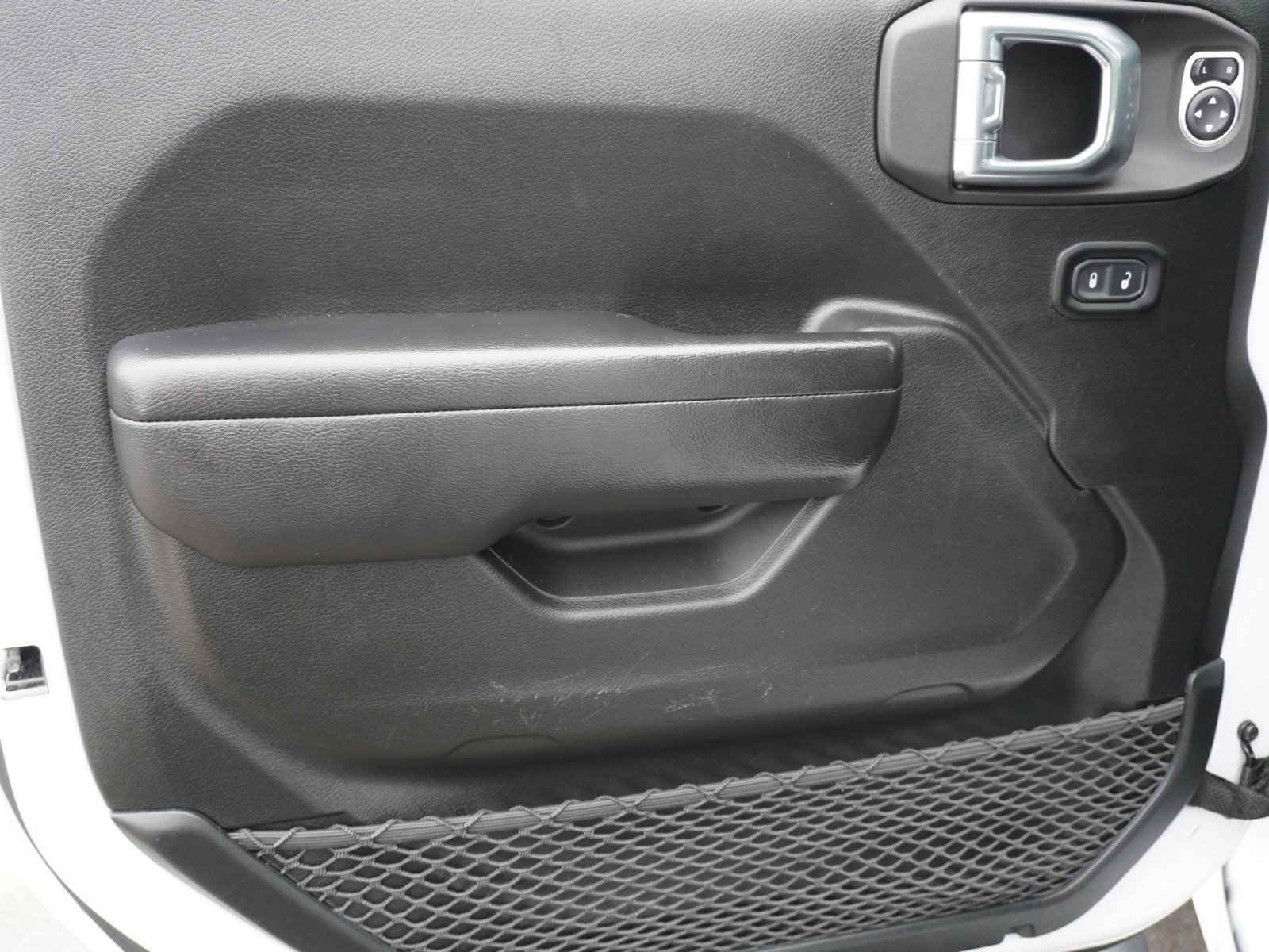 Used 2021 Jeep Wrangler Unlimited Sport image 18